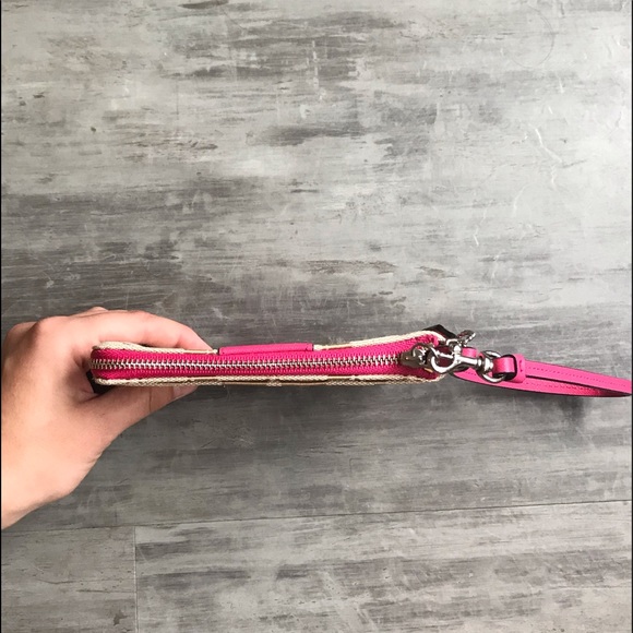 Coach Wristlet - Picture 6 of 7